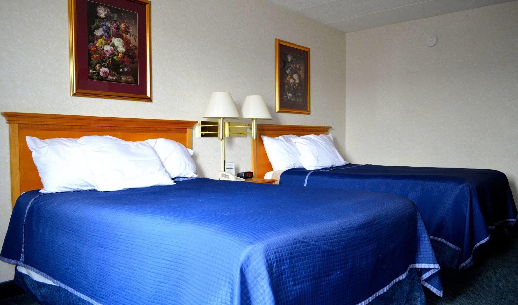 Super 8 by Wyndham Frederick Hotel Eksteriør billede